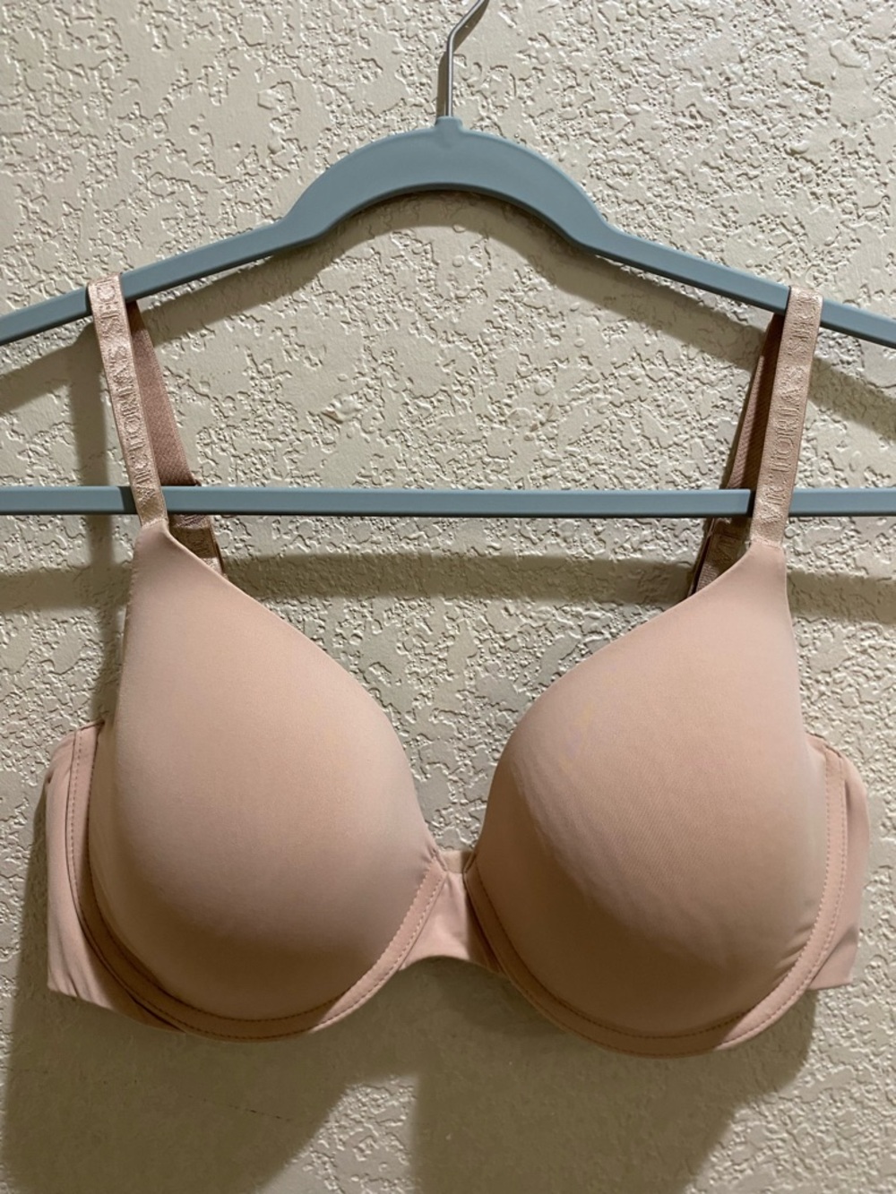 Victoria's Secret Light Pink Smooth T-Shirt Bra